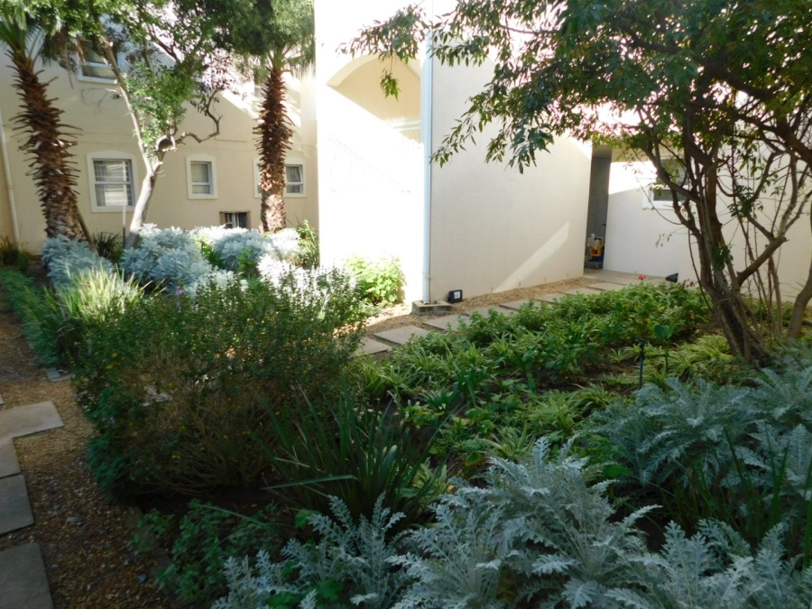 3 Bedroom Property for Sale in Whispering Pines Western Cape